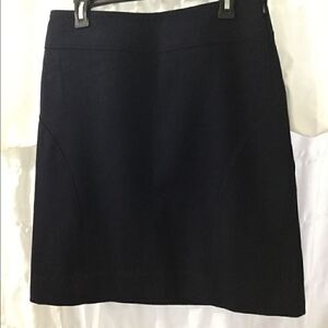 Tory Burch Sz 6 Wool Black skirt patterned